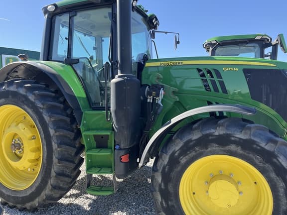 Image of John Deere 6175M equipment image 2