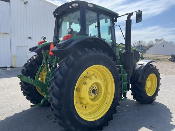 Image of John Deere 6175M equipment image 3