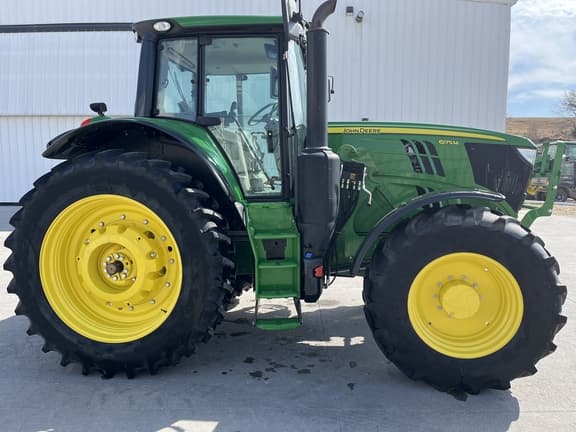 Image of John Deere 6175M equipment image 2