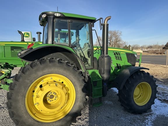 Image of John Deere 6175M equipment image 4