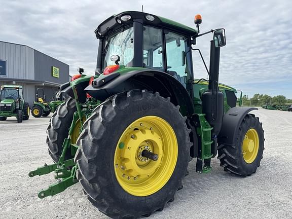 Image of John Deere 6175M equipment image 4