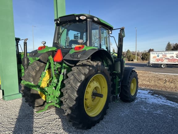 Image of John Deere 6175M equipment image 4