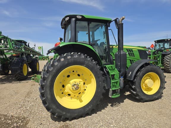 Image of John Deere 6175M equipment image 4