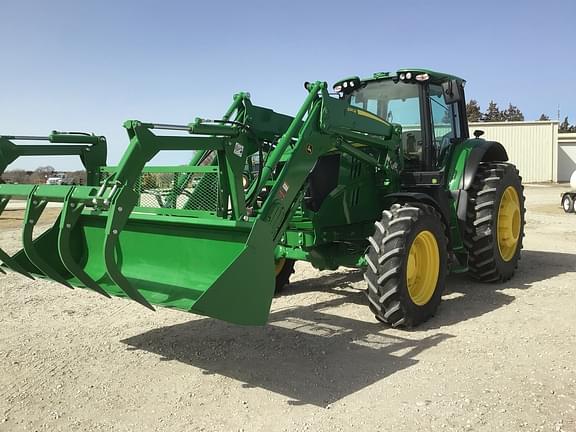 Image of John Deere 6195M equipment image 2