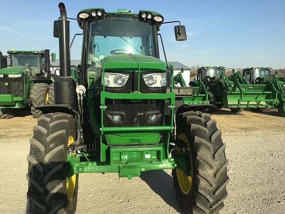 Image of John Deere 6195M equipment image 1