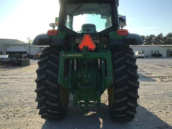 Image of John Deere 6195M equipment image 4