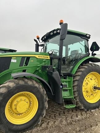 Image of John Deere 6215R equipment image 2