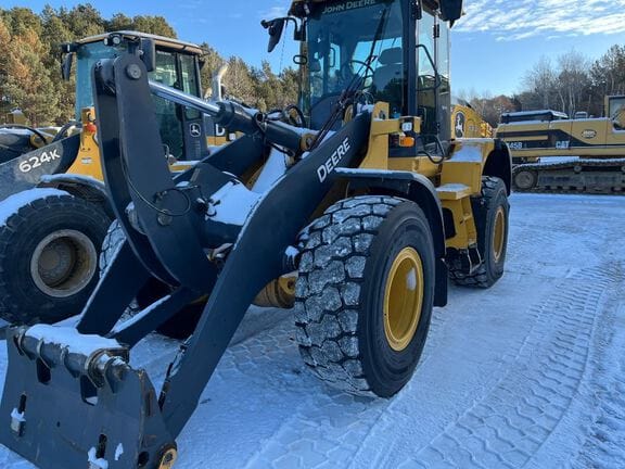 2024 John Deere 624P Equipment Image0