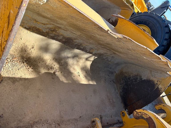 2024 John Deere Wheel Loader Bucket Equipment Image0