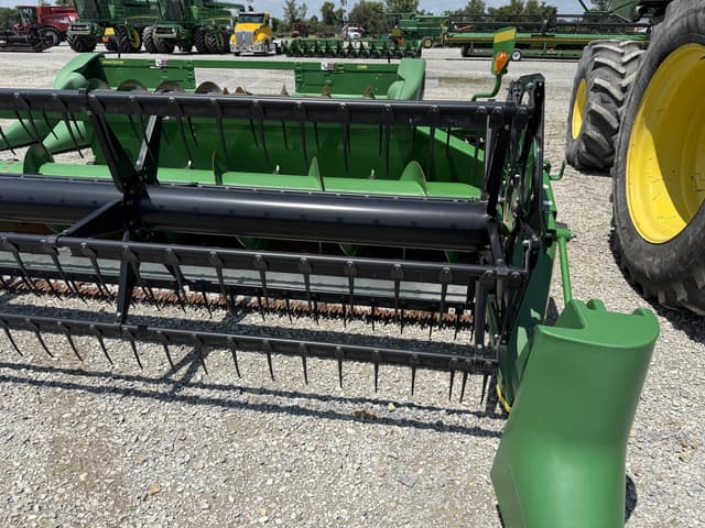 Image of John Deere 625F equipment image 2