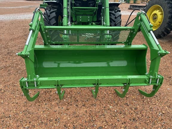 Image of John Deere 640R equipment image 1