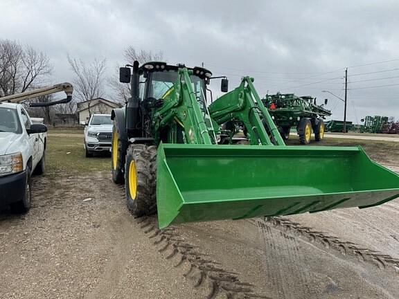 Image of John Deere 640R equipment image 1