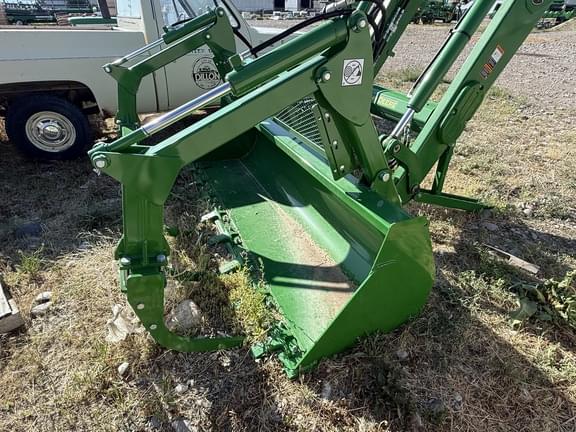 Image of John Deere 640R equipment image 3