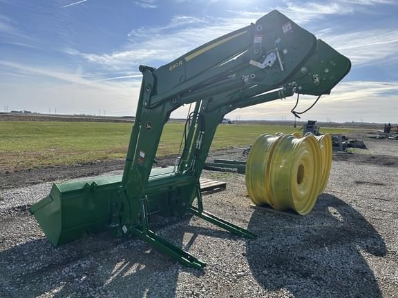 Image of John Deere 640R equipment image 4