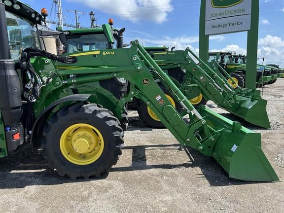 Image of John Deere 640R equipment image 1