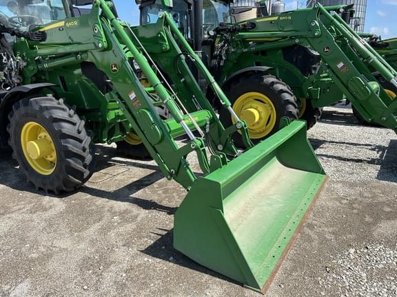 Image of John Deere 640R equipment image 2