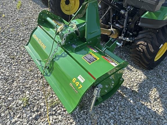 Image of John Deere 647 Image 1