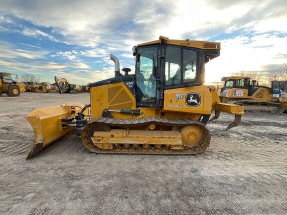 Image of John Deere 650P equipment image 1