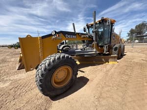 2024 John Deere 672G Image