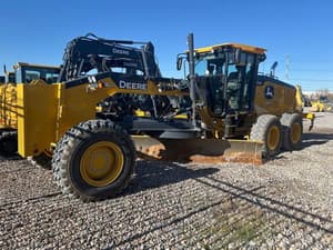2024 John Deere 672G Image