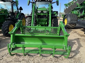 Main image John Deere 680R