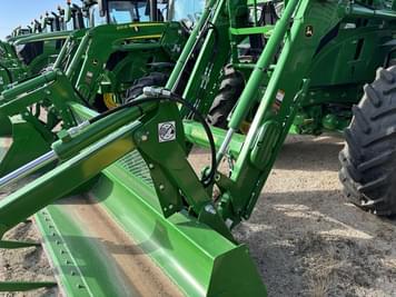 Main image John Deere 680R