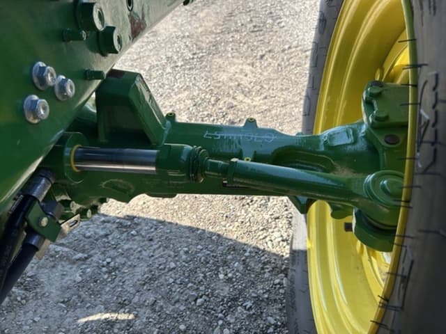 Image of John Deere 6130M equipment image 2