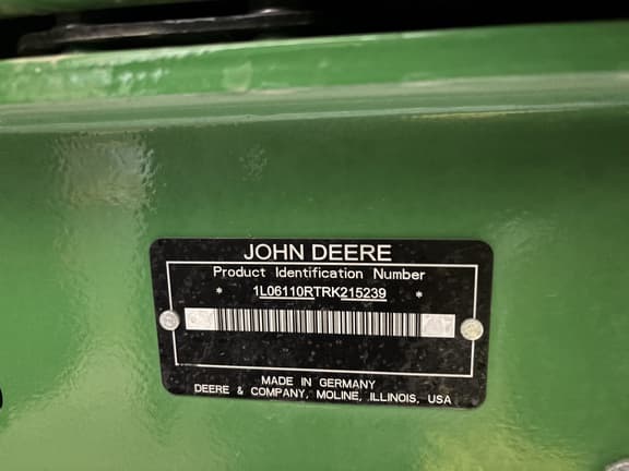 Image of John Deere 6R 110 equipment image 2