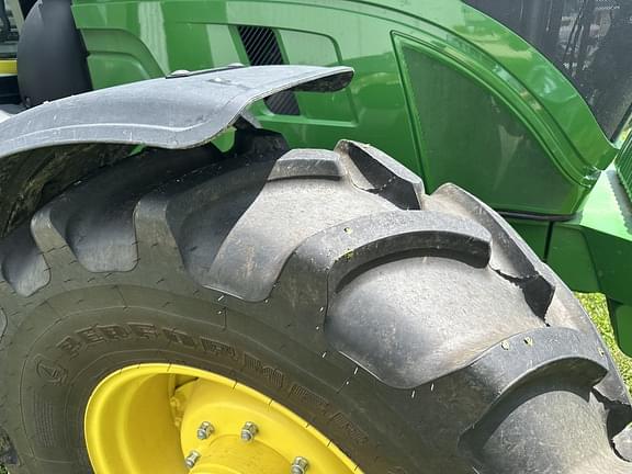 Image of John Deere 6R 110 equipment image 3
