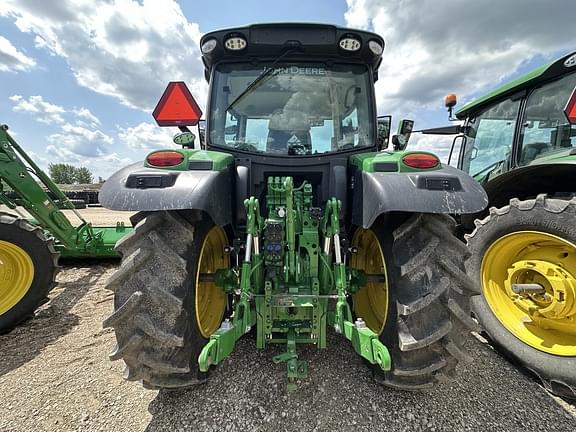 Image of John Deere 6R 120 equipment image 2