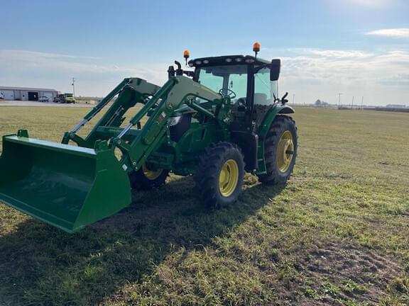 Image of John Deere 6R 120 equipment image 4
