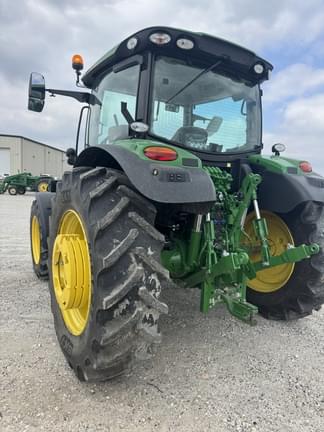 Image of John Deere 6R 120 equipment image 4