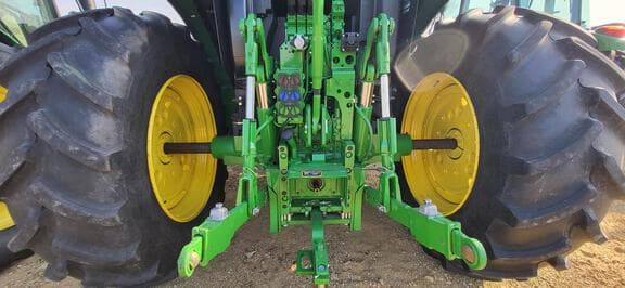 Image of John Deere 6R 130 equipment image 3
