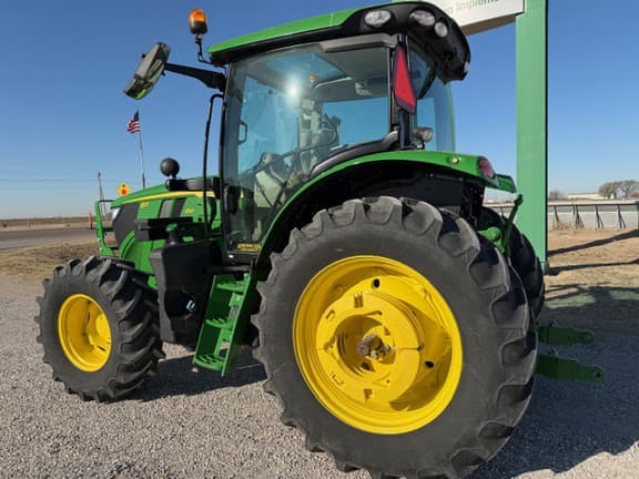 Image of John Deere 6R 130 equipment image 4