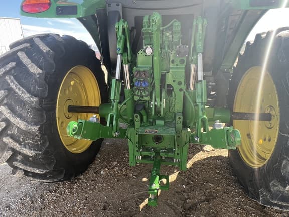 Image of John Deere 6R 130 equipment image 3