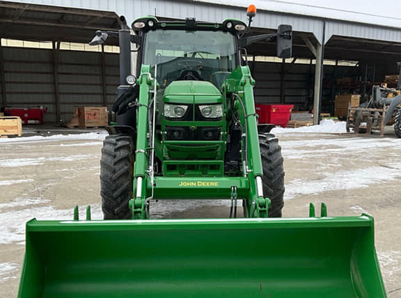 Image of John Deere 6R 130 equipment image 3
