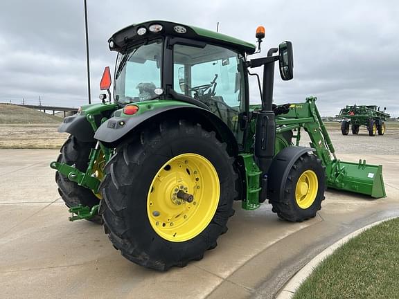 Image of John Deere 6R 130 equipment image 4
