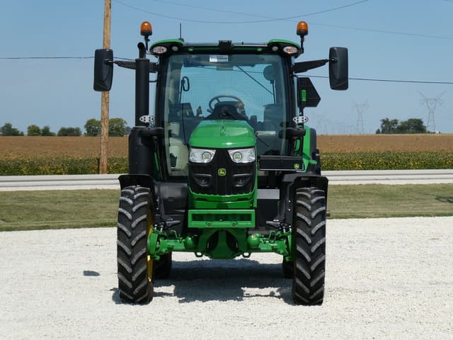 Image of John Deere 6R 130 equipment image 4