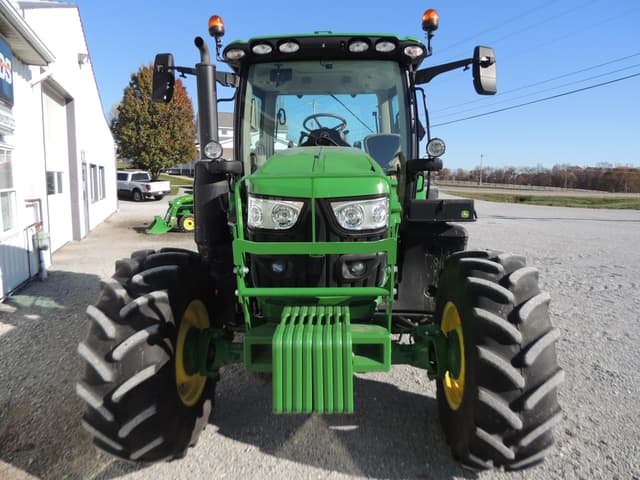 Image of John Deere 6R 130 equipment image 4