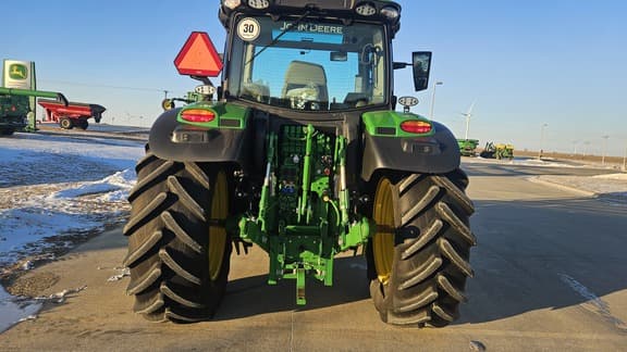 Image of John Deere 6R 140 equipment image 4