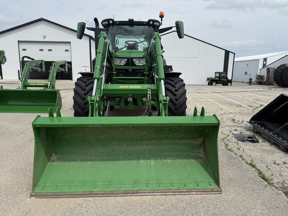 Image of John Deere 6R 140 equipment image 4
