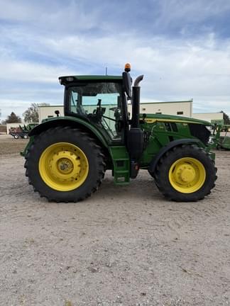 Image of John Deere 6R 145 equipment image 4