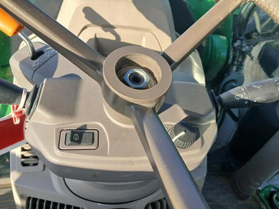 Image of John Deere 6R 145 equipment image 3