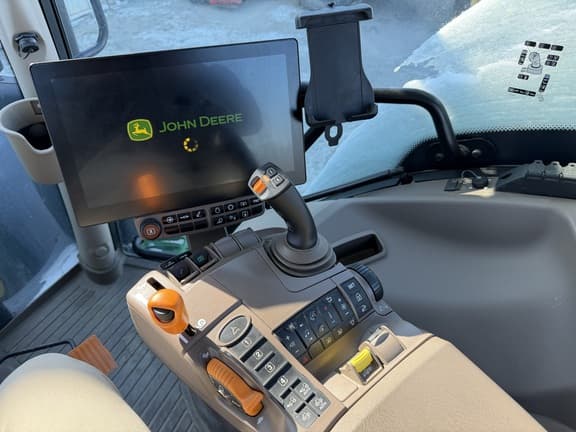 Image of John Deere 6R 145 equipment image 1