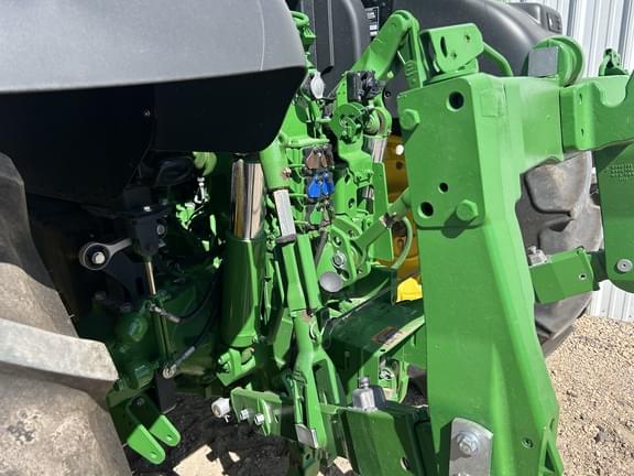 Image of John Deere 6R 145 equipment image 3