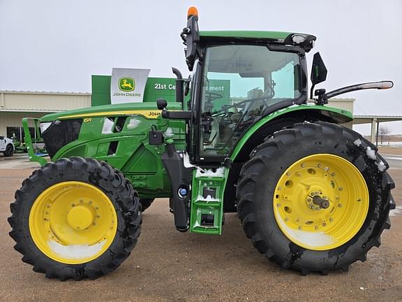 Image of John Deere 6R 145 equipment image 1