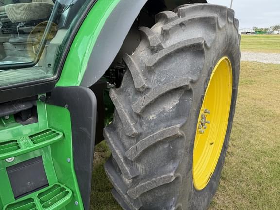 Image of John Deere 6R 145 equipment image 4