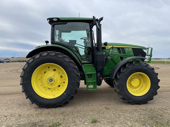 Image of John Deere 6R 145 equipment image 4