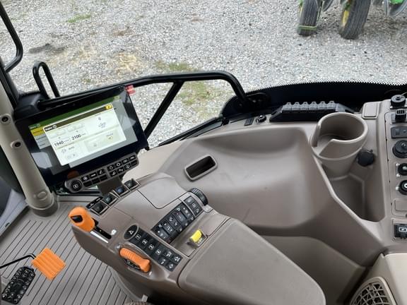 Image of John Deere 6R 155 equipment image 4