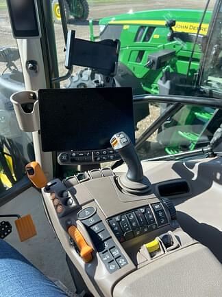 Image of John Deere 6R 155 equipment image 3